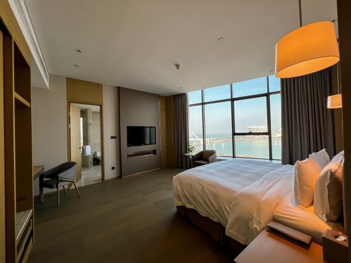 Отель Wyndham Grand Plaza Royale Yuzhou Xiamen Wuyuan Bay Экстерьер фото
