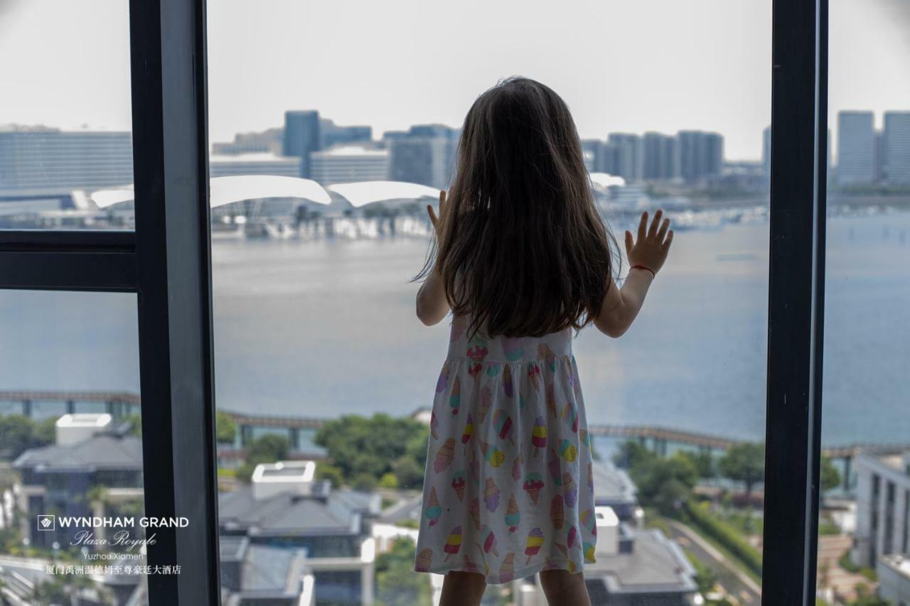 Отель Wyndham Grand Plaza Royale Yuzhou Xiamen Wuyuan Bay Экстерьер фото